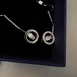 Elegant Silver Circle Earrings